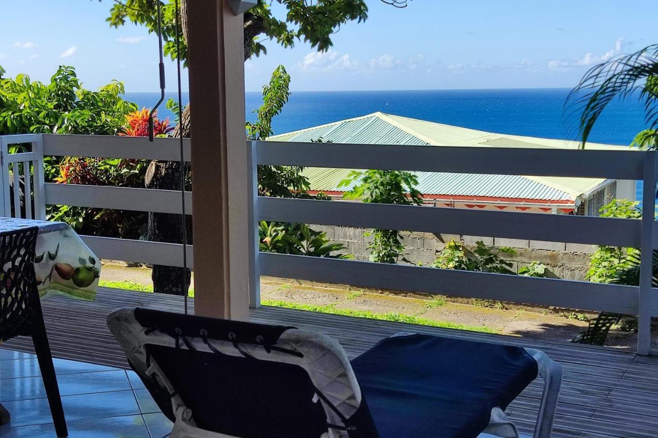 Bungalow With Sea View In Deshaies Exterior foto