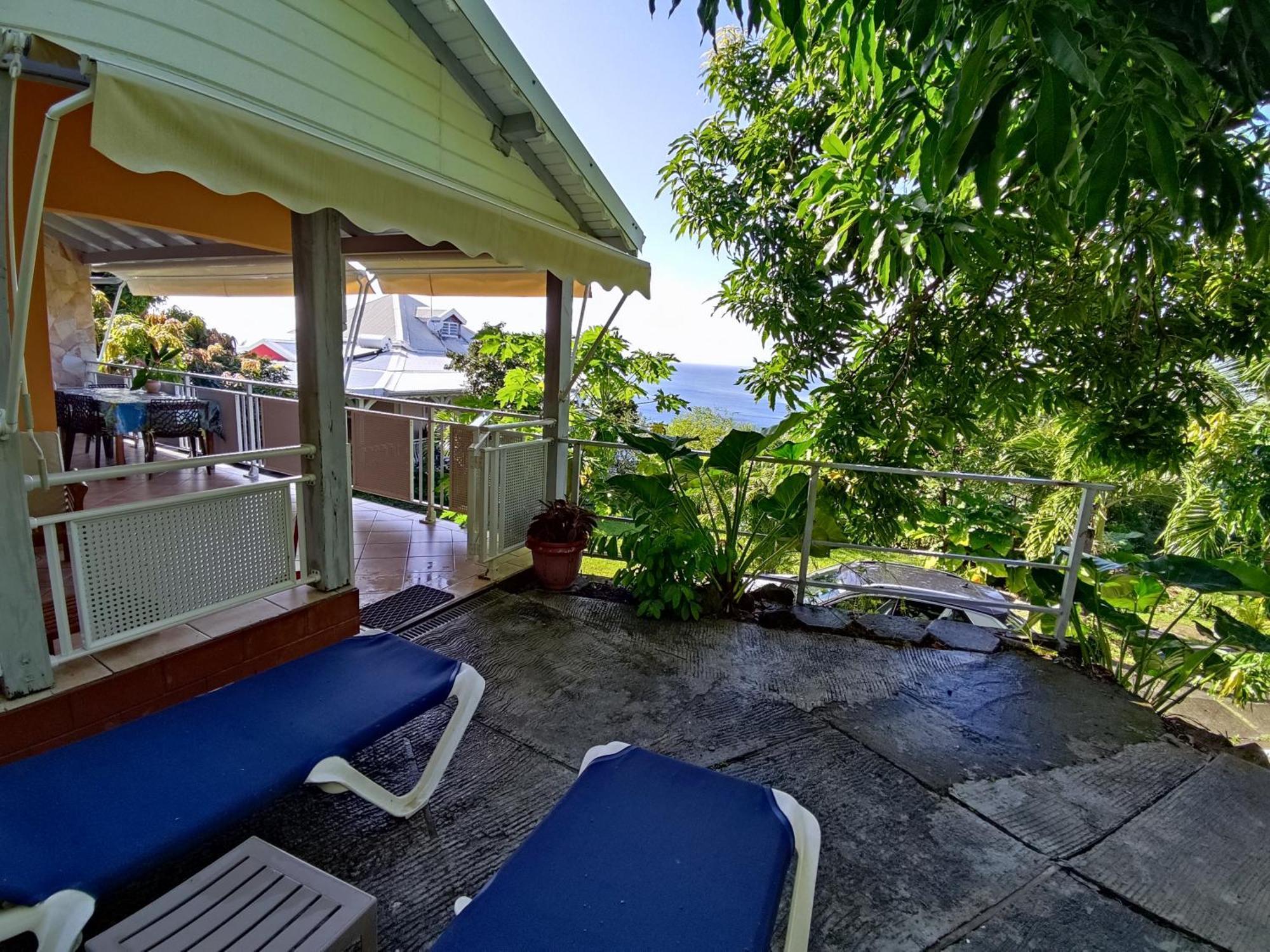 Bungalow With Sea View In Deshaies Exterior foto