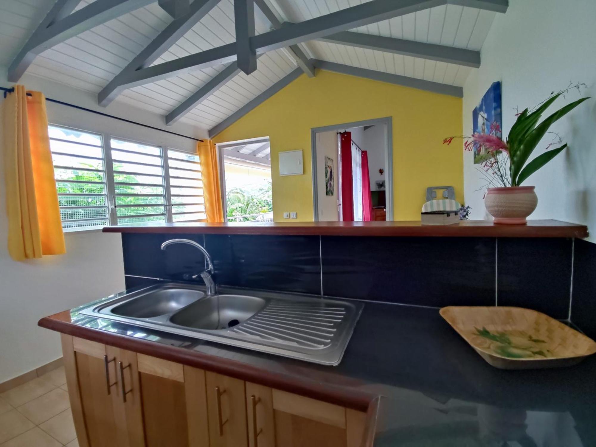 Bungalow With Sea View In Deshaies Cameră foto
